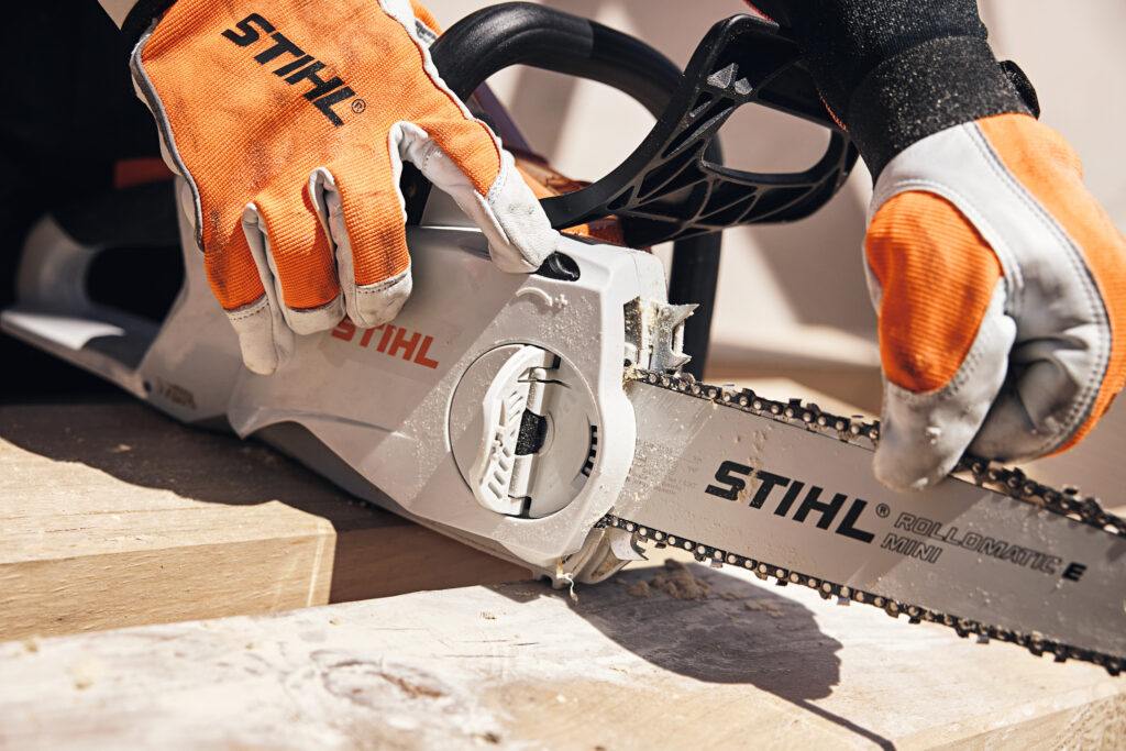 Motosierra STIHL MSA 200 C-B, espada 30 cm, cadena PM3