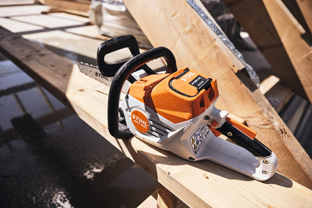 Motosierra STIHL MSA 160 C-B, espada 30 cm, cadena PM3